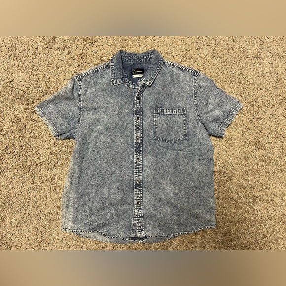 Original Use, Men’s Short Sleeve Button Down Shirt in Denim Blue, US Size: Large - Picture 2 of 8